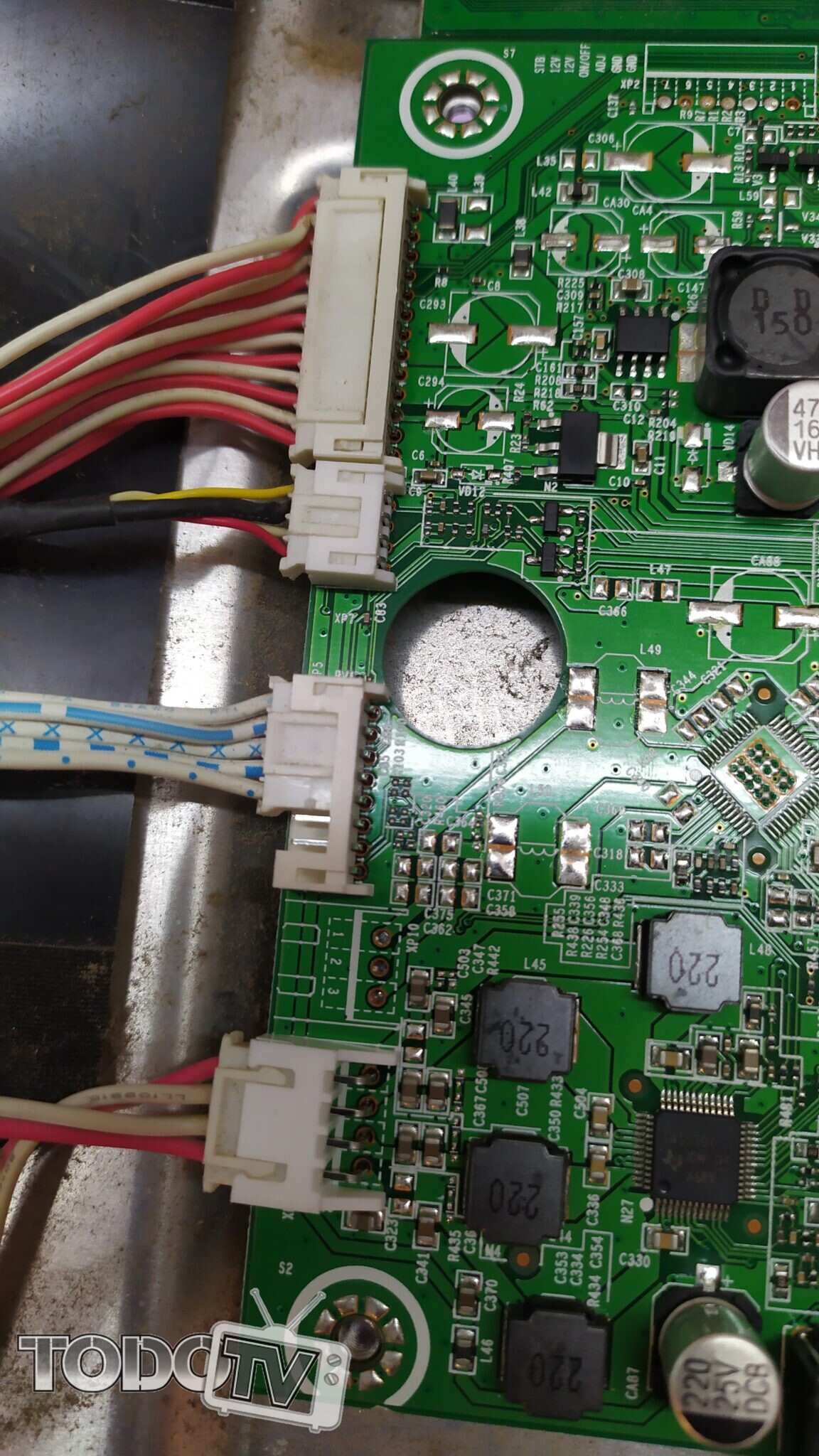 Placa main Hisense HLE4011dx codigo RSA7.820.4680/roh - Imagen 2